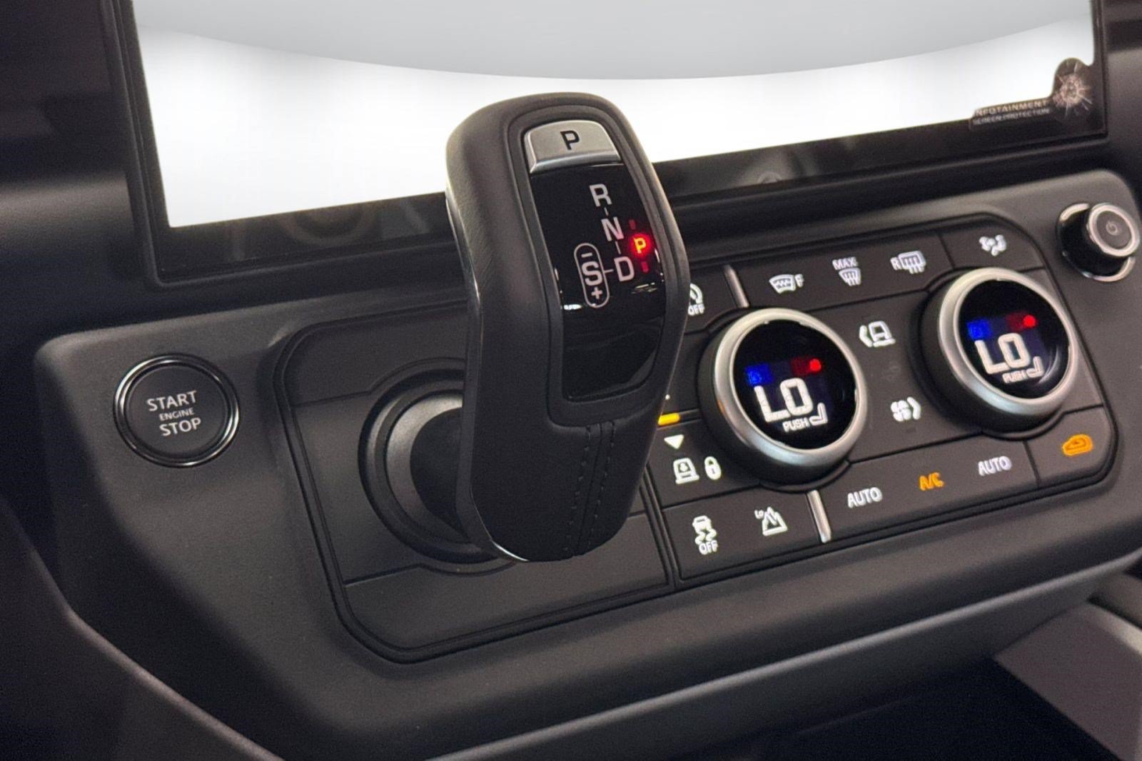 New 2026 Land Rover Defender 130 X AWD/4WD image 18
