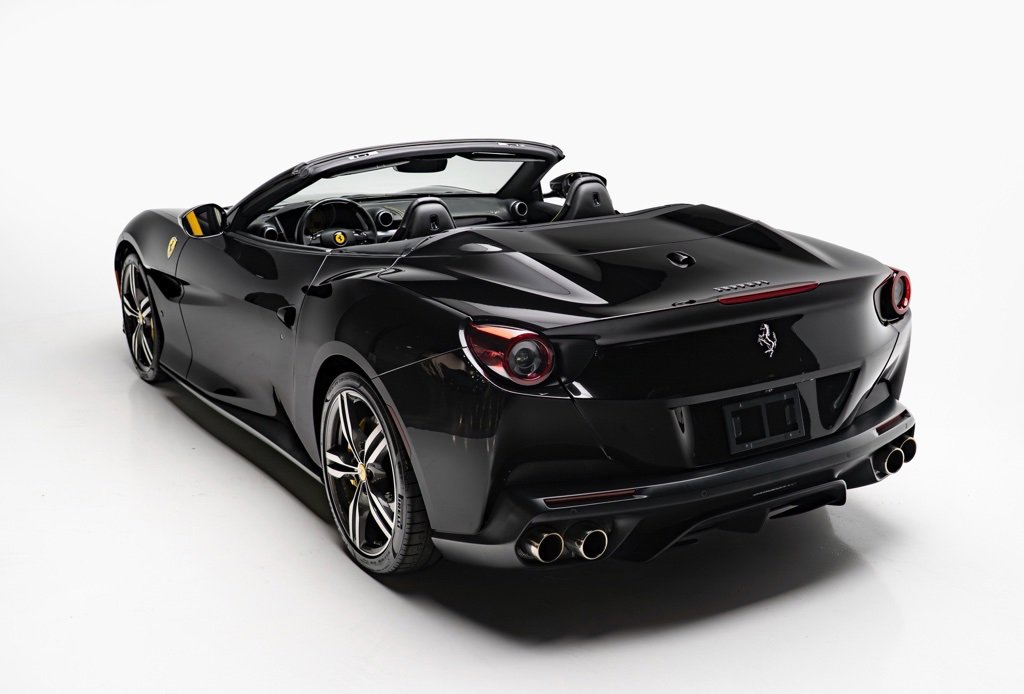 Used 2019 Ferrari Portofino image 9