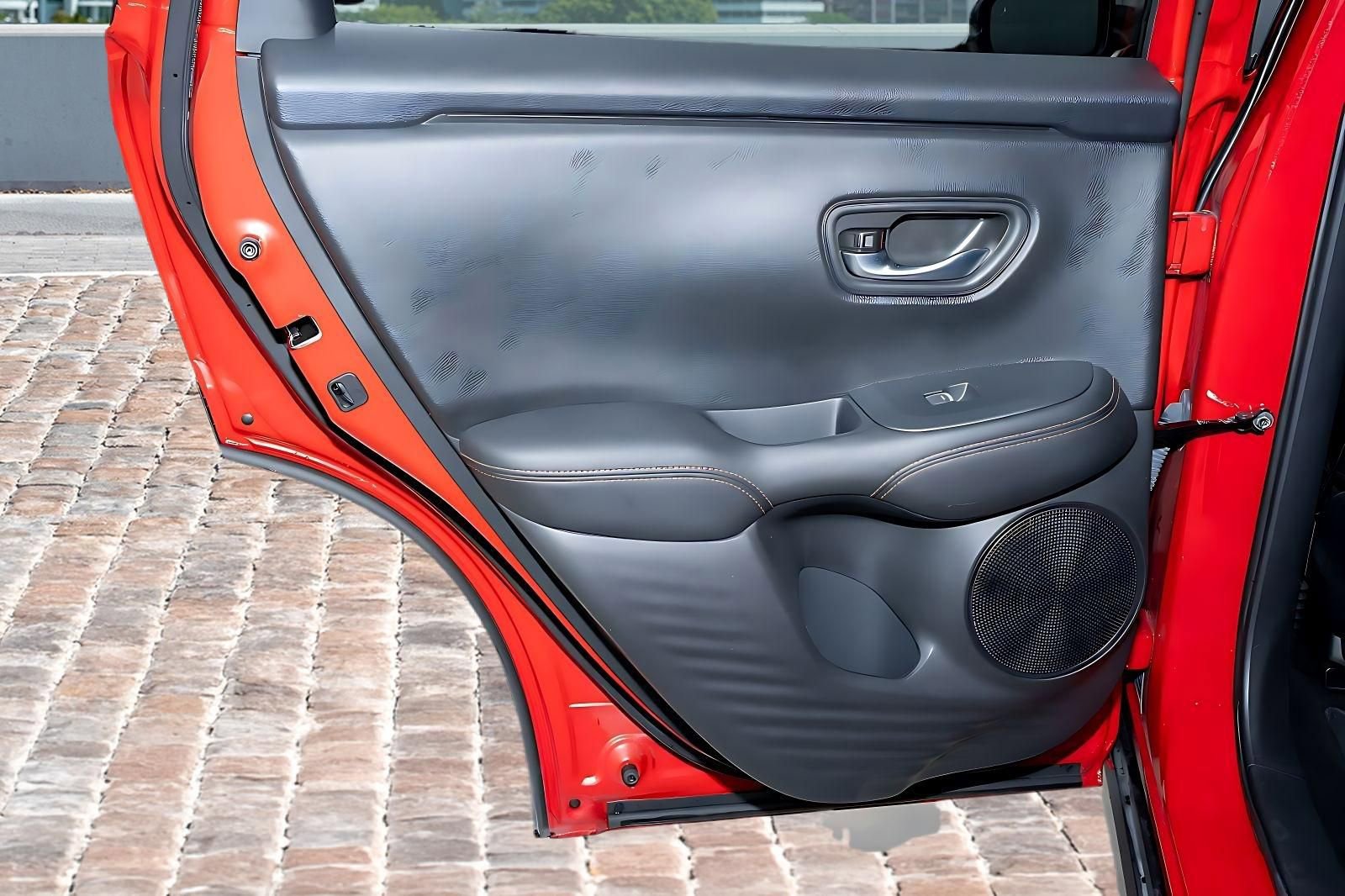 Certified 2025 Honda HR-V Sport image 12