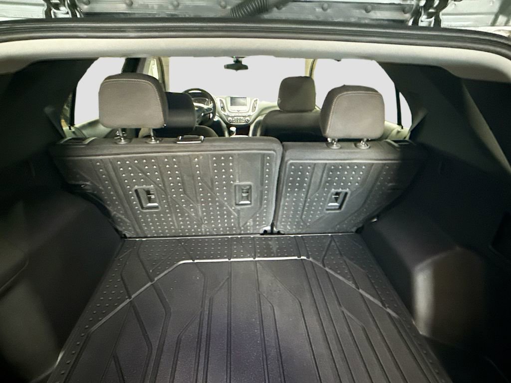 Certified 2024 Chevrolet Equinox LT w/ LPO, Floor Liner Package image 24