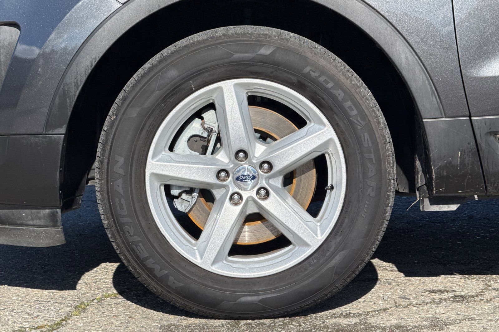 Certified 2017 Ford Explorer XLT w/ Equipment Group 202A image 28