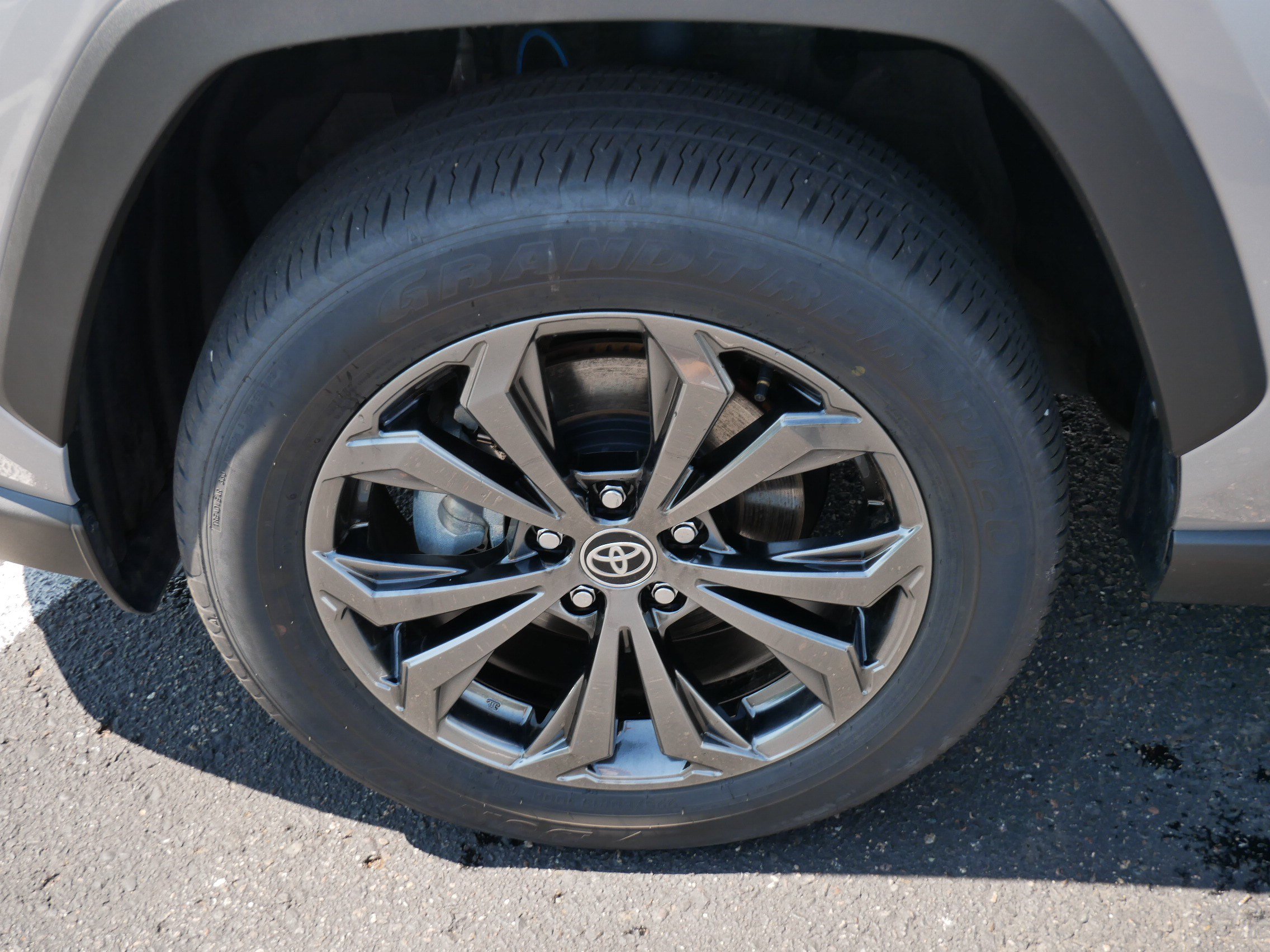 Certified 2025 Toyota RAV4 XLE Premium AWD/4WD image 15