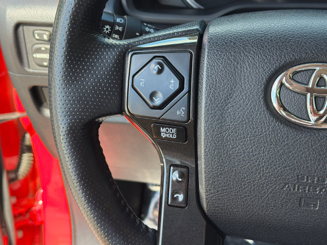 Used 2024 Toyota 4Runner TRD Off-Road Premium w/ Moonroof Package AWD/4WD image 26