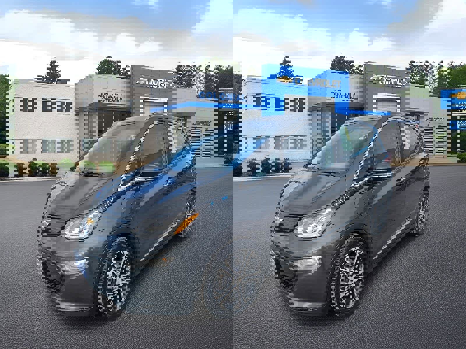 Used 2019 Chevrolet Bolt Premier w/ Infotainment Package image 1