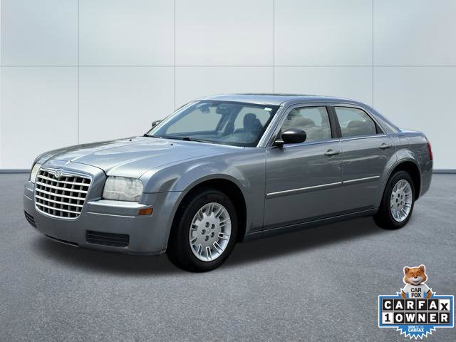 Used 2007 Chrysler 300 RWD image 6