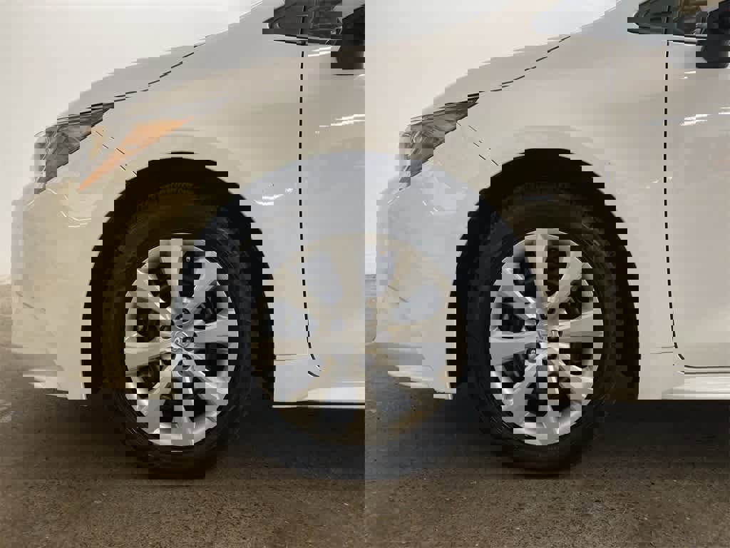 Used 2024 Toyota Corolla LE image 12