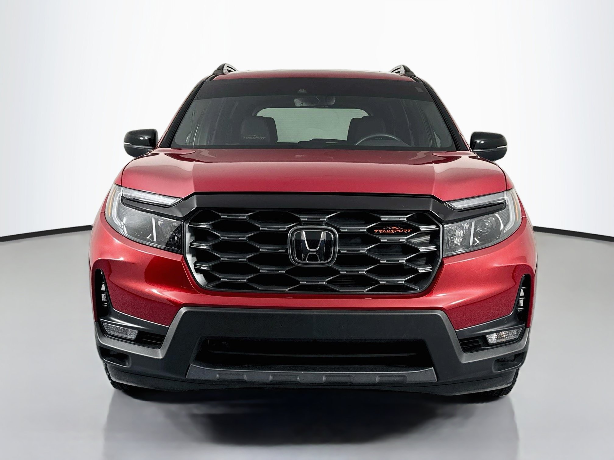 Certified 2023 Honda Passport TrailSport image 2