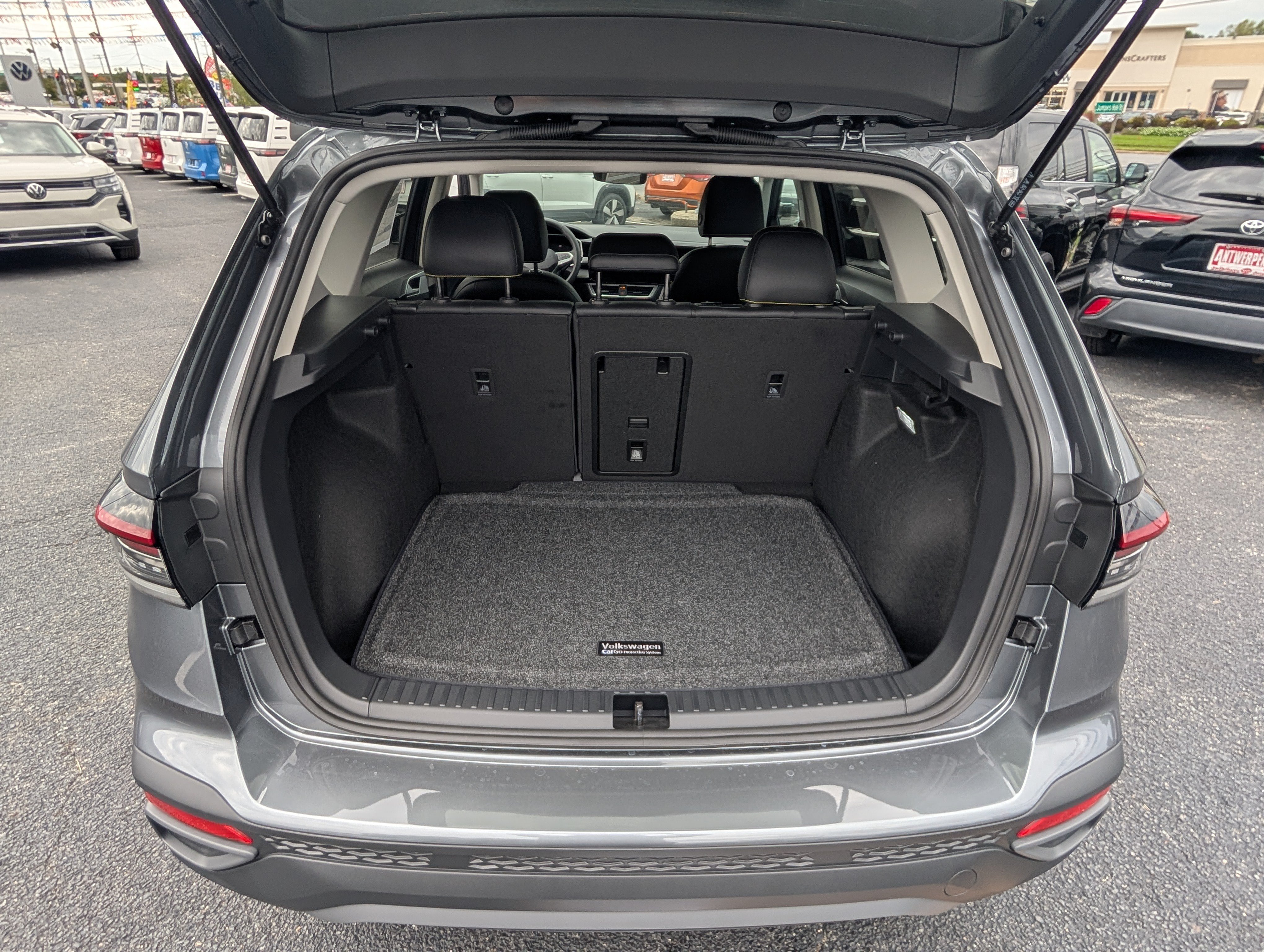 New 2027 Volkswagen Taos Sport AWD/4WD image 11