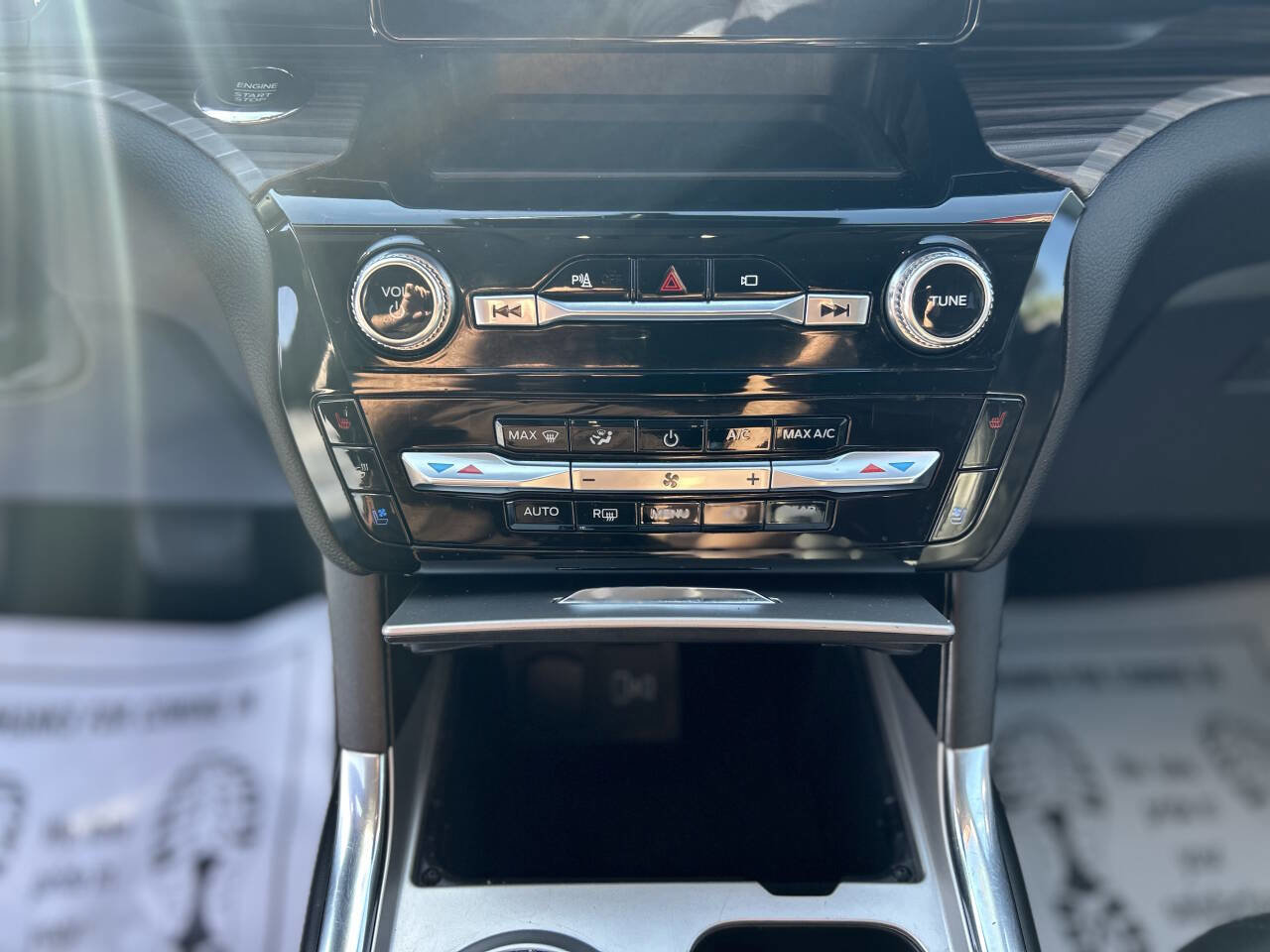 Used 2021 Ford Explorer Limited w/ Equipment Group 301A image 14