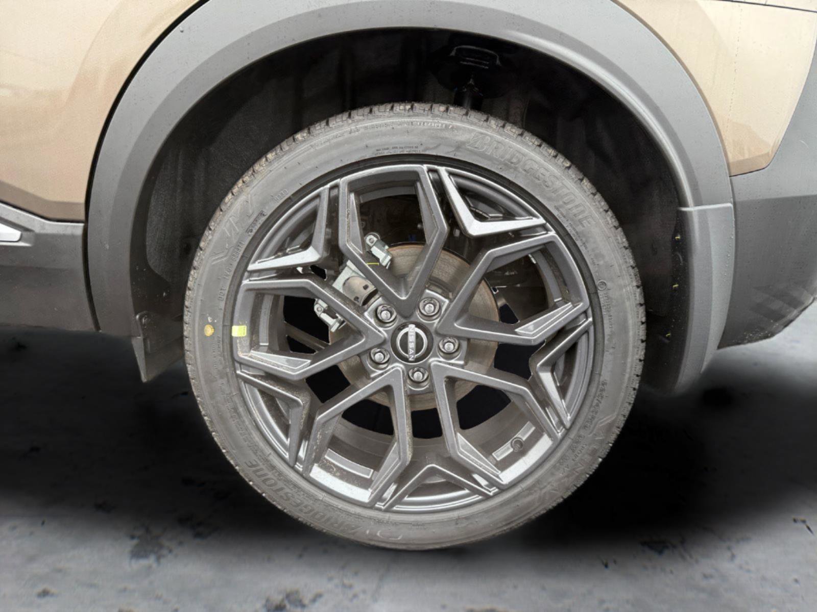 New 2026 Nissan Kicks SR w/ Cold Weather Package image 14