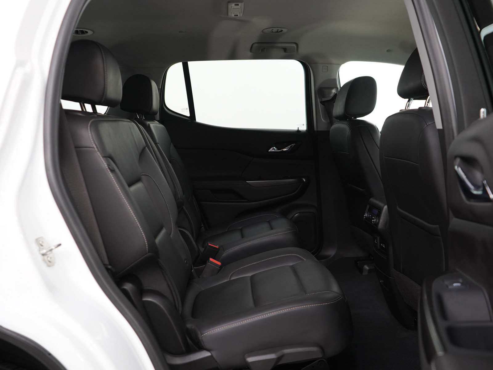 Used 2023 GMC Acadia SLT image 12