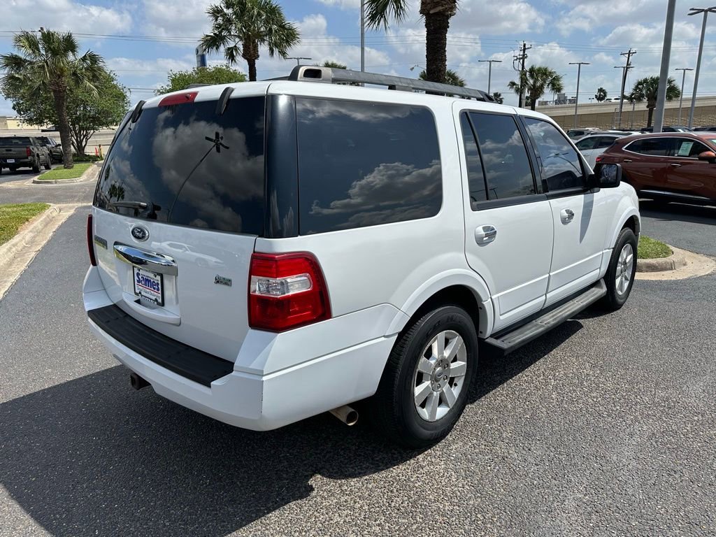 Used 2010 Ford Expedition XLT image 6