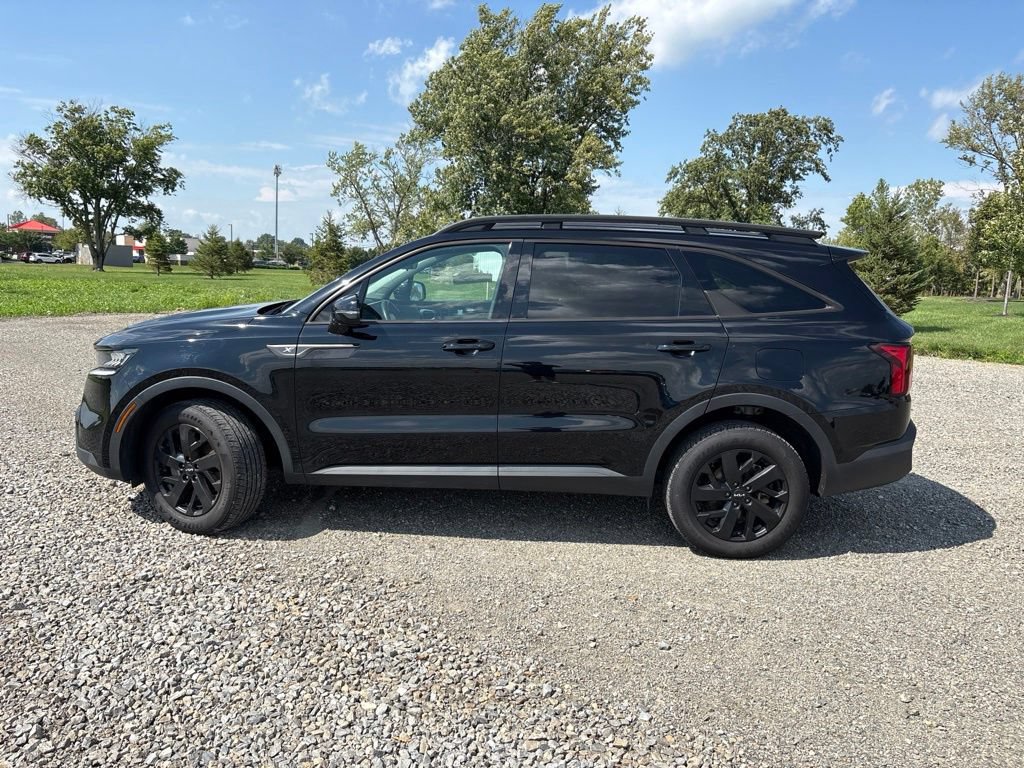 Used 2023 Kia Sorento S AWD/4WD image 6