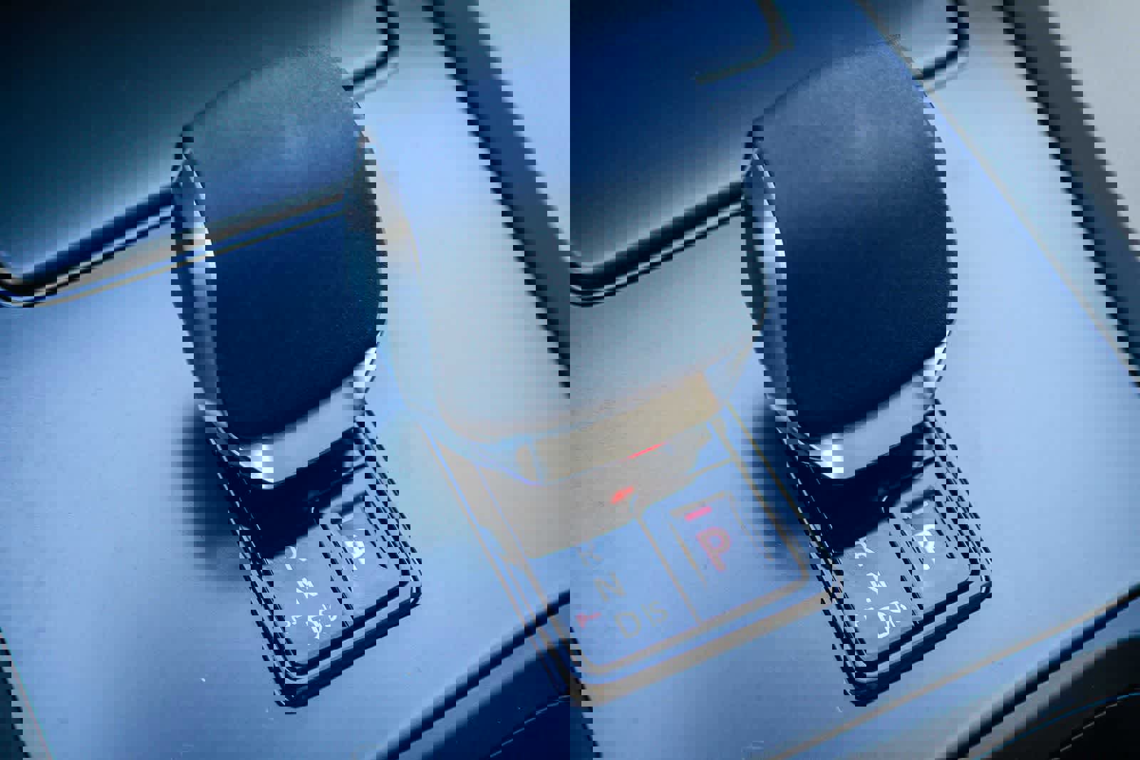 New 2025 Land Rover Discovery Sport S image 24