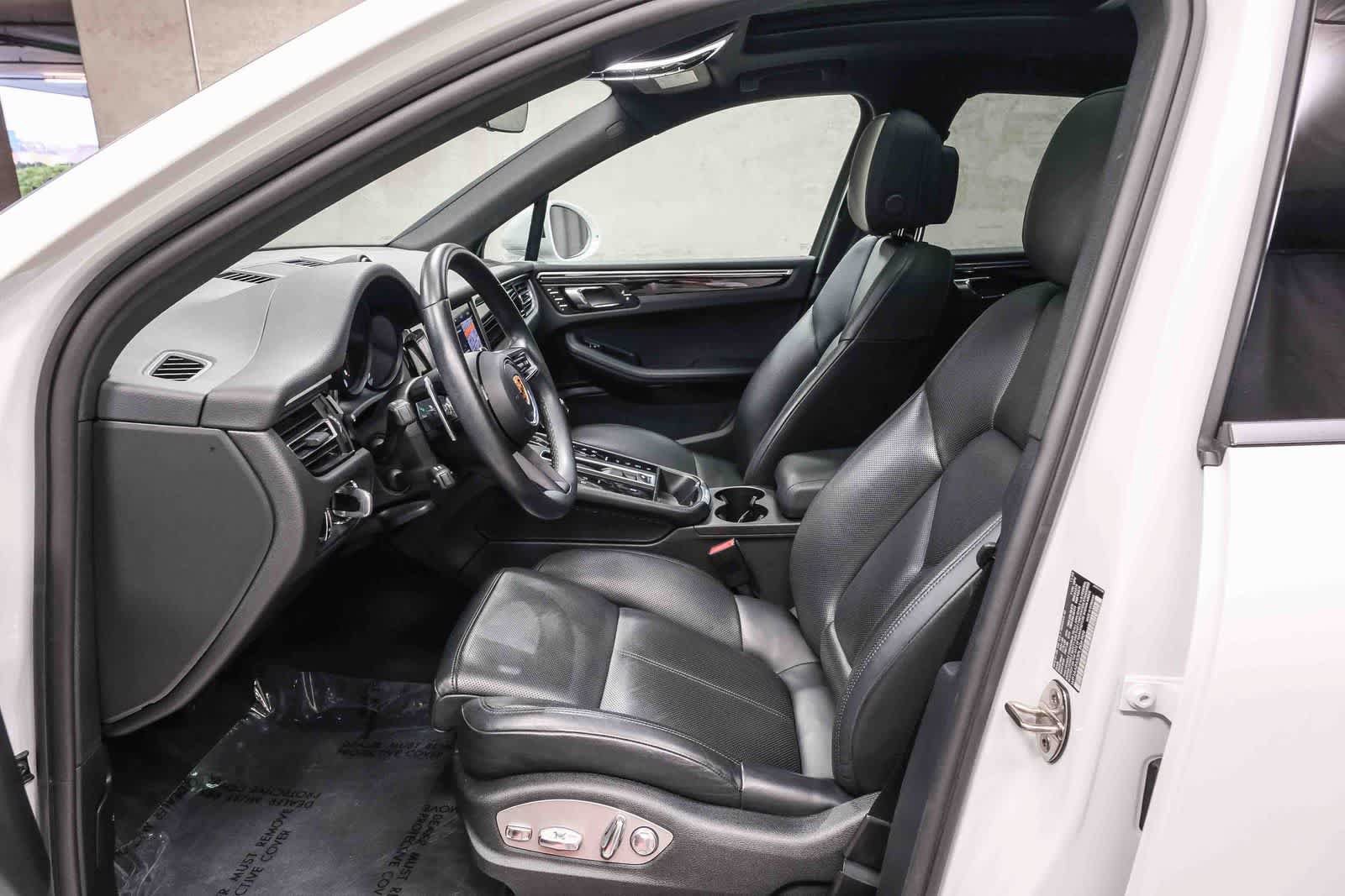 Used 2023 Porsche Macan AWD/4WD image 24