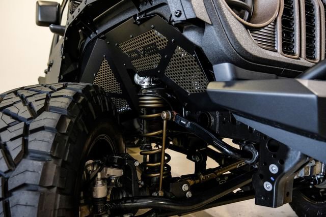 Used 2025 Jeep Gladiator Rubicon w/ Safety Group AWD/4WD image 31