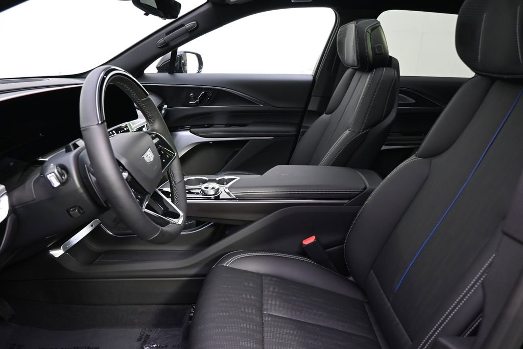 New 2026 Cadillac Lyriq Premium Luxury AWD/4WD image 13