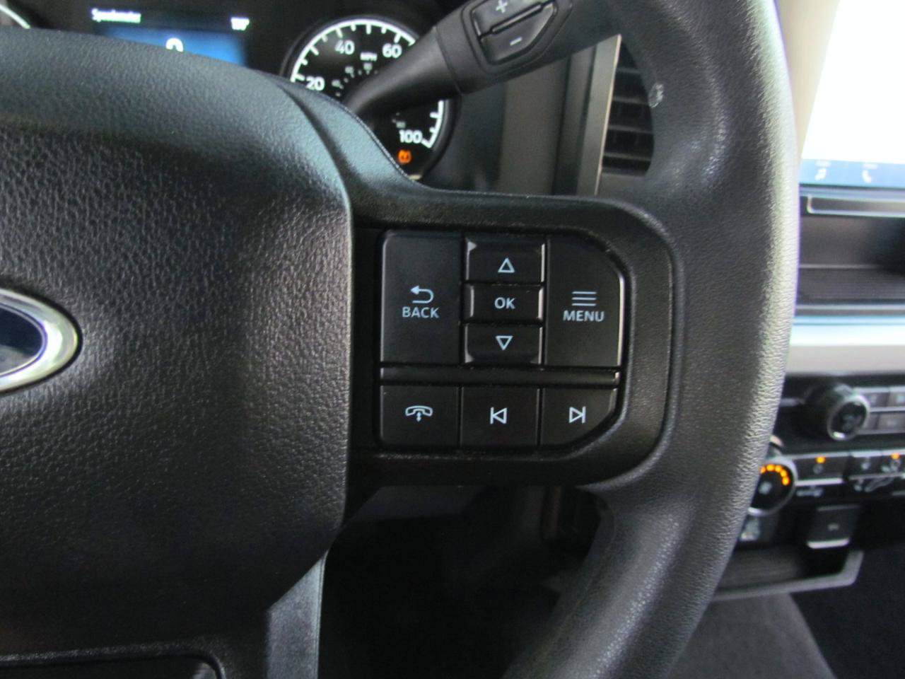 Used 2024 Ford F350 XLT AWD/4WD image 34