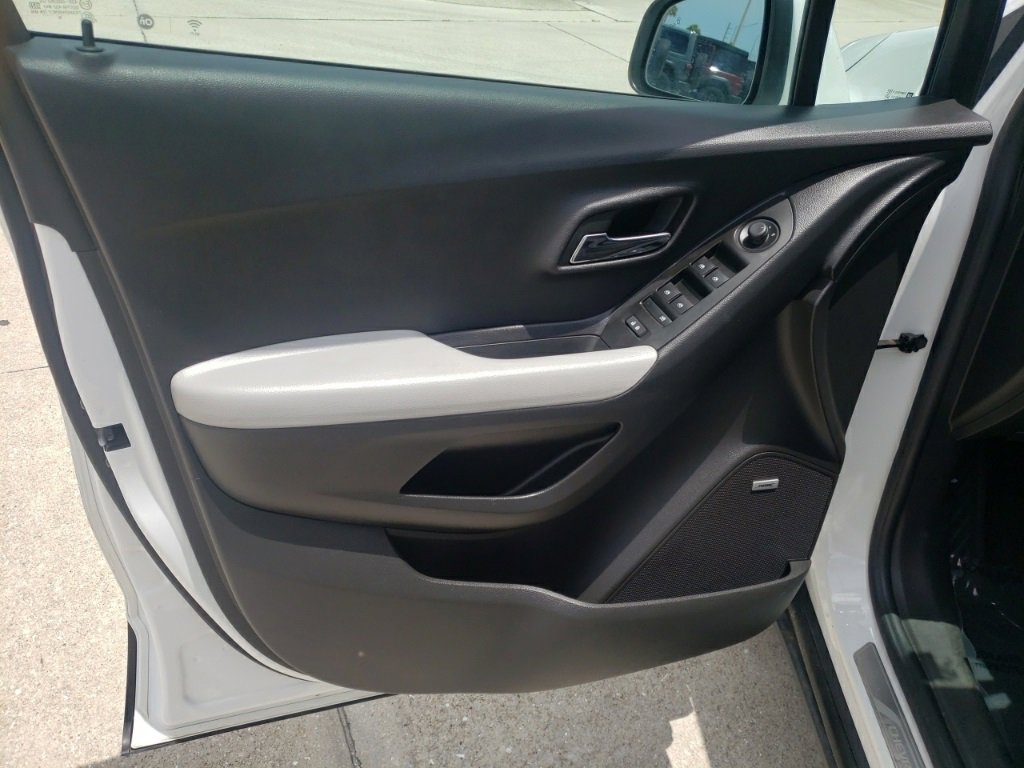 Used 2020 Chevrolet Trax Premier image 10