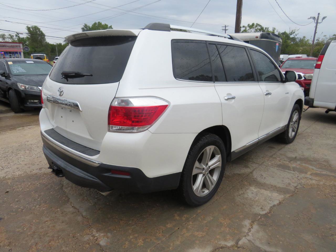 Used 2013 Toyota Highlander Limited FWD image 13