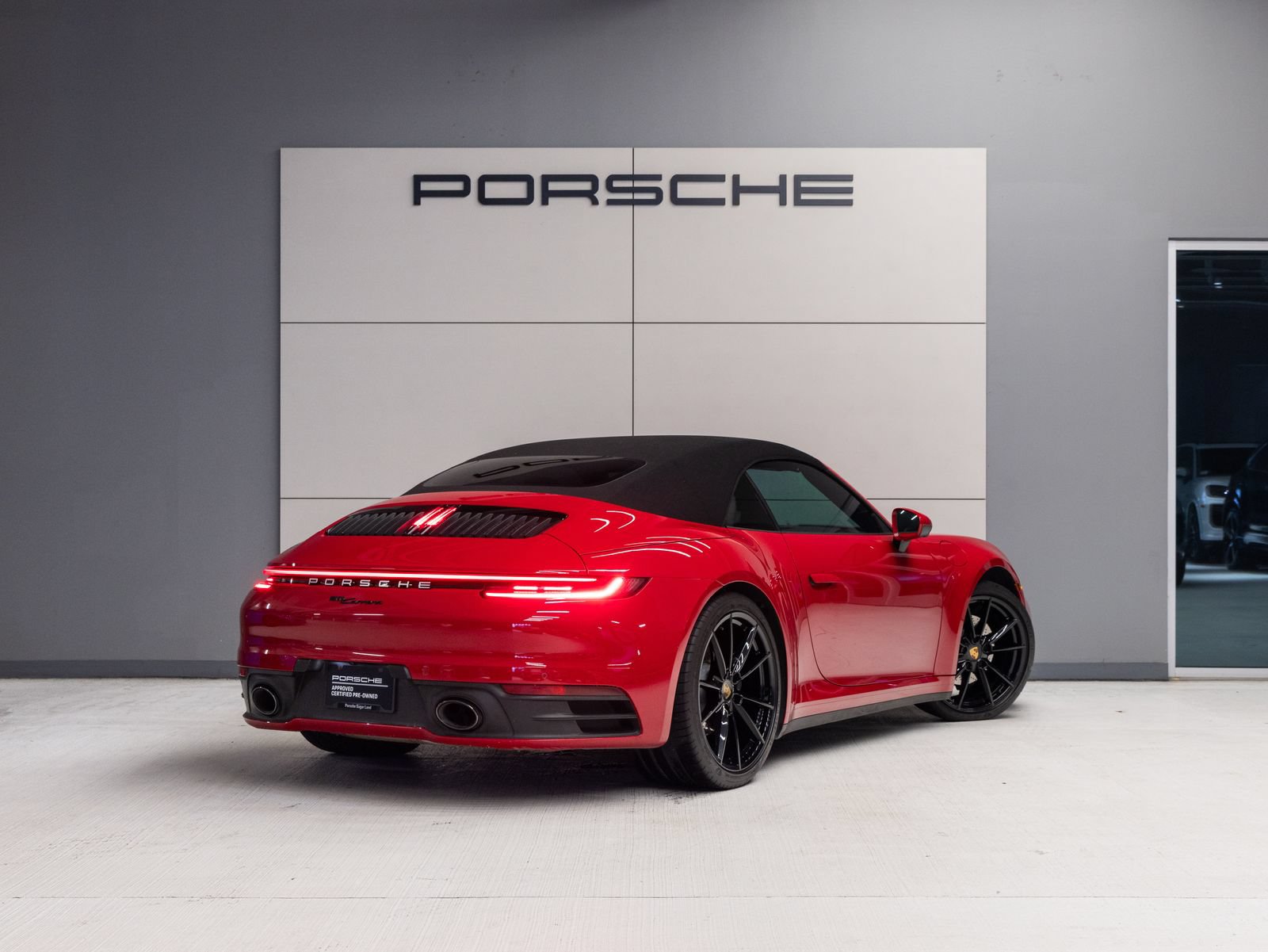 Certified 2022 Porsche 911 Carrera RWD image 7