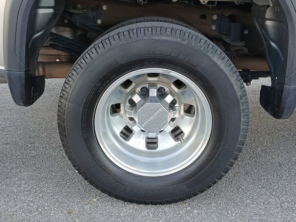 Used 2024 GMC Sierra 3500 Denali Ultimate AWD/4WD image 34