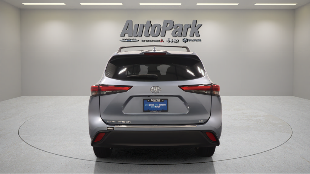 Used 2021 Toyota Highlander LE FWD image 8