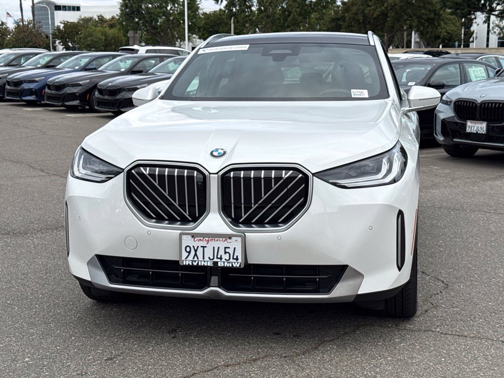 Used 2026 BMW X3 xDrive30i w/ Premium Package AWD/4WD image 3