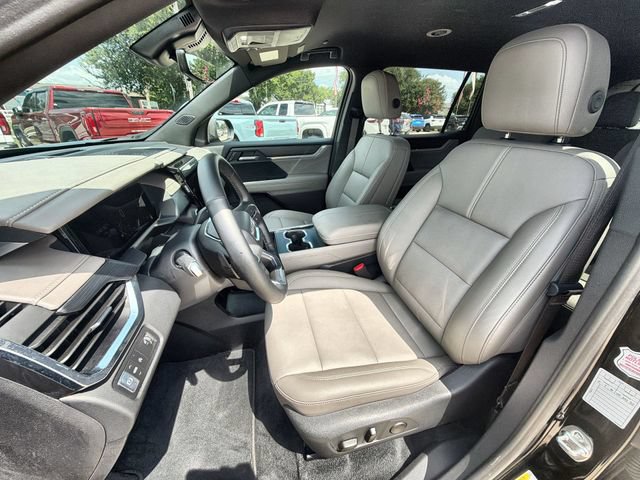 Used 2026 GMC Acadia Elevation w/ Elevation Premium Package FWD image 18