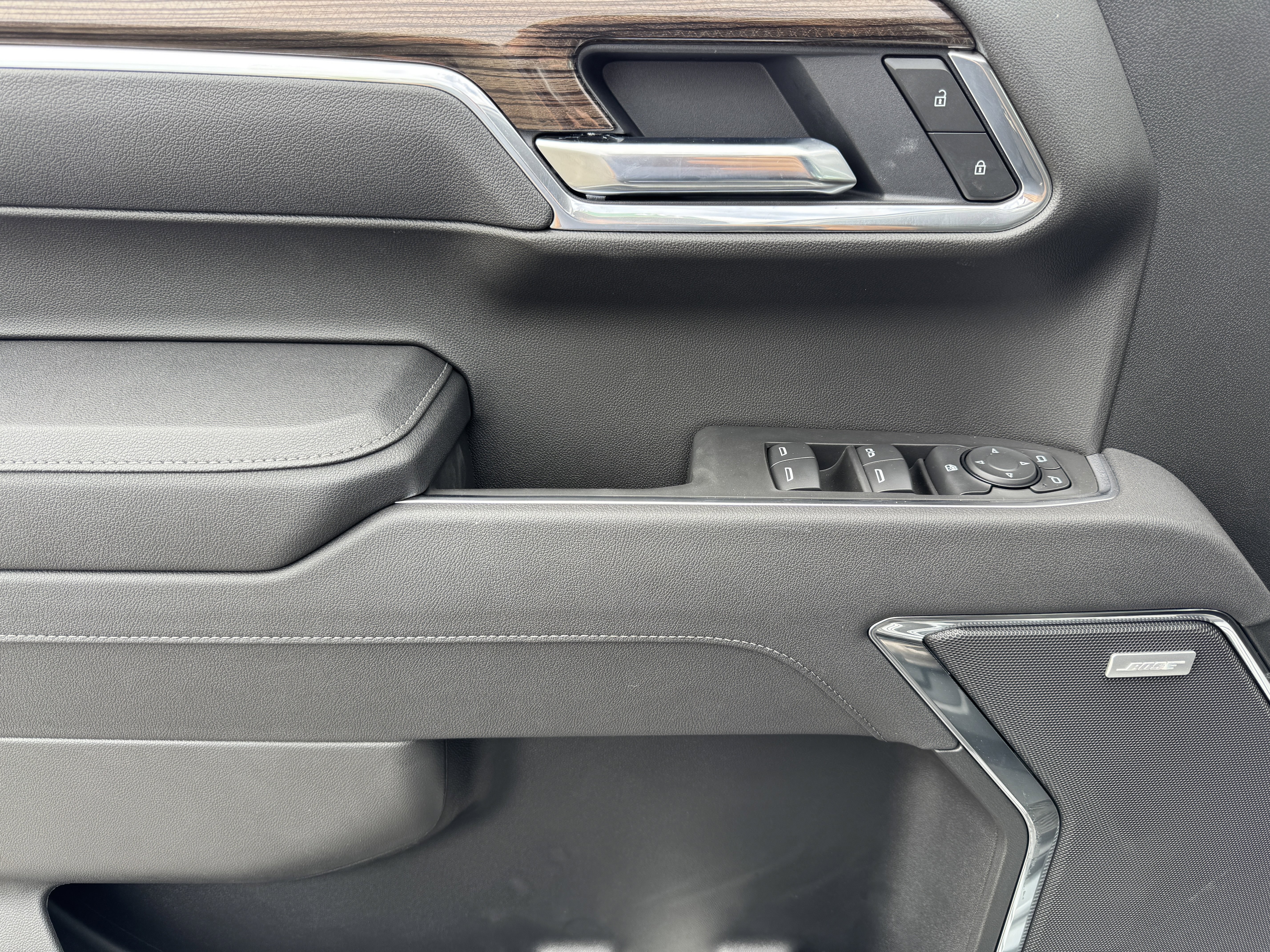 New 2025 Chevrolet Silverado 1500 LT Trail Boss w/ Convenience Package II image 10