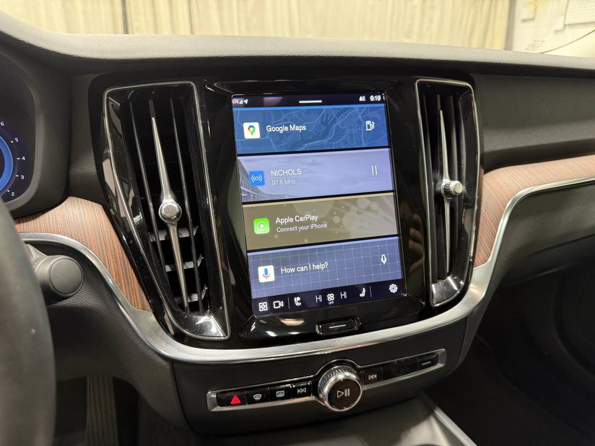 Used 2024 Volvo S60 B5 Plus image 13