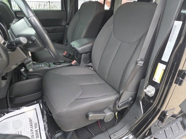 Used 2018 Jeep Wrangler Unlimited Sport S image 8