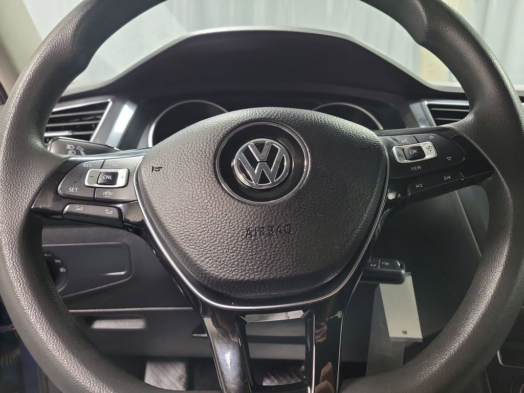 Used 2020 Volkswagen Tiguan S image 19