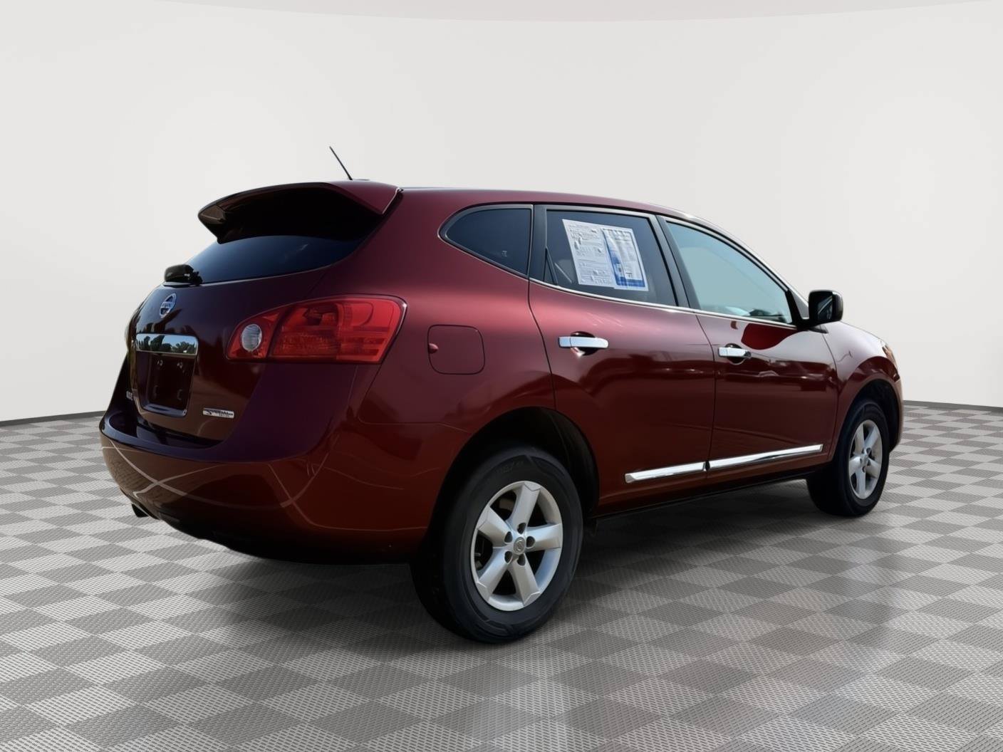 Used 2013 Nissan Rogue S w/ Special Edition Pkg FWD image 6