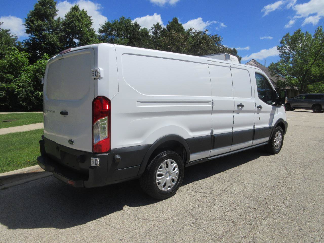 Used 2017 Ford Transit 250 148 Low Roof w/ Interior Upgrade Package RWD image 10