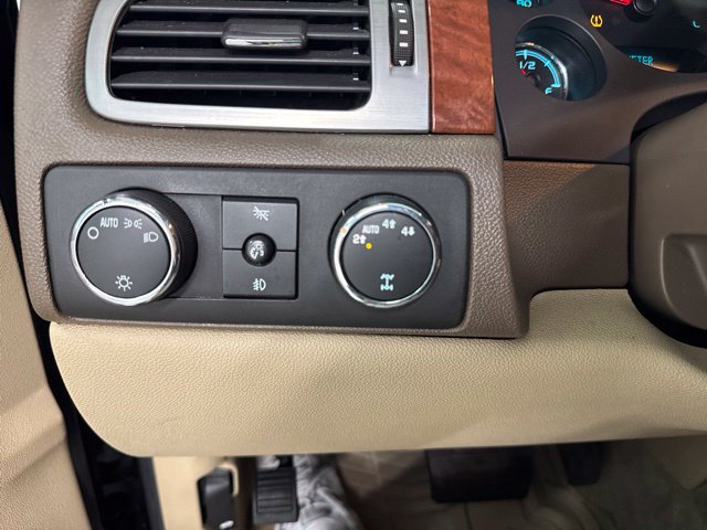 Used 2007 GMC Yukon SLT w/ SLT Preferred Equipment Group AWD/4WD image 39