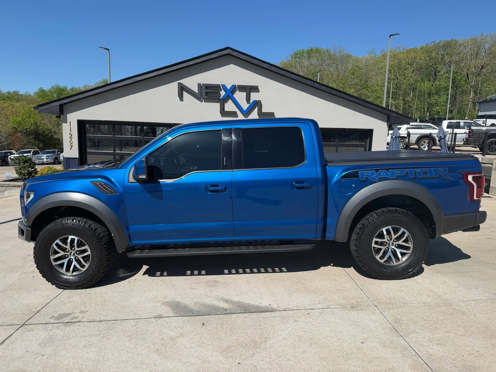 Used 2017 Ford F150 Raptor w/ Equipment Group 802A Luxury image 7
