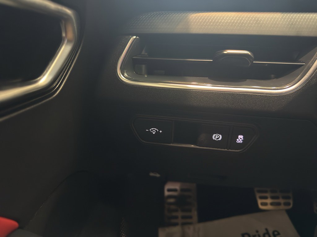 Used 2025 Kia K4 GT-Line Turbo image 24