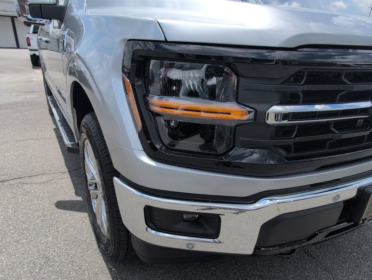 New 2025 Ford F150 XLT w/ Equipment Group 303A High image 10