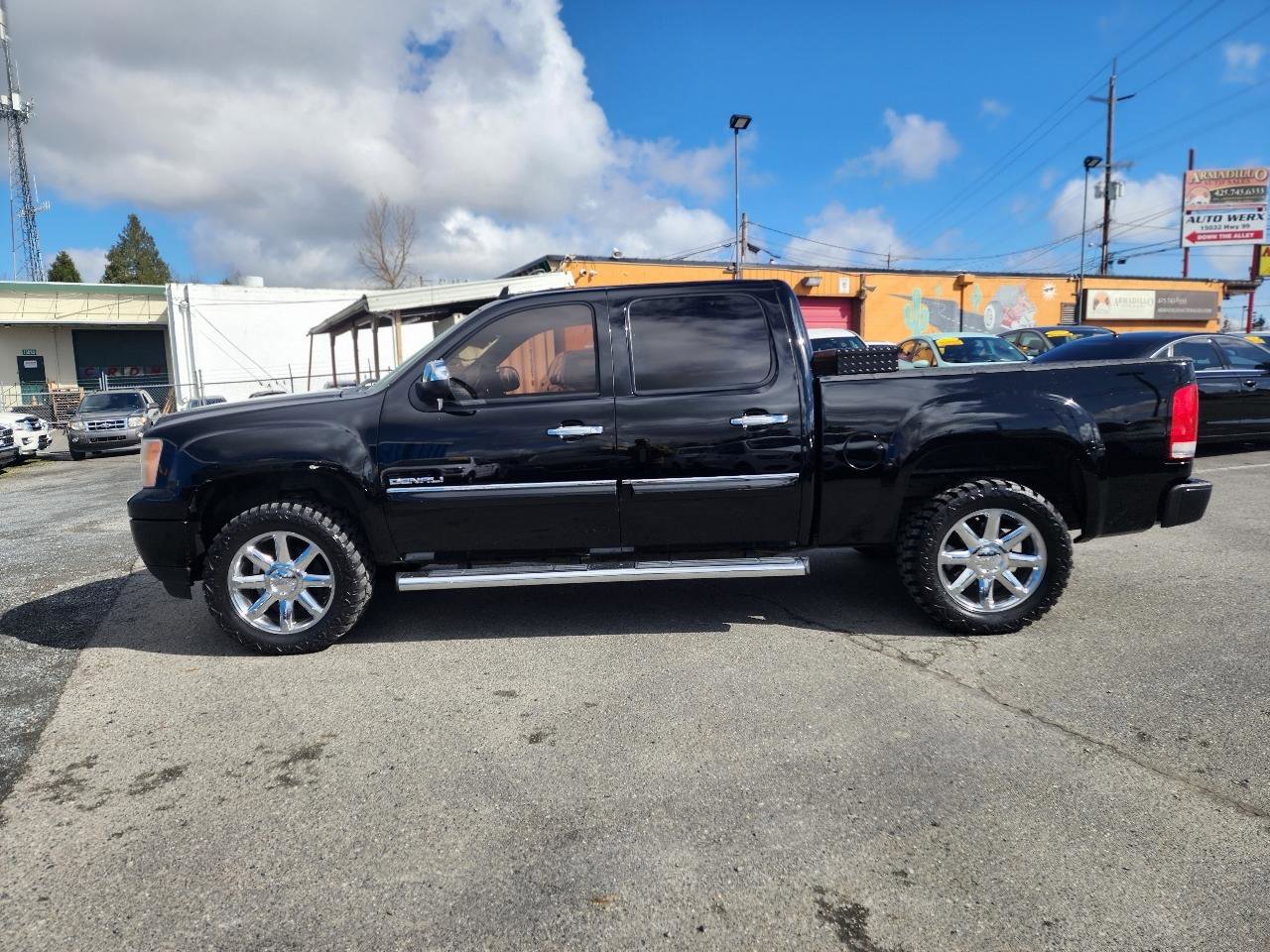 Used 2011 GMC Sierra 1500 Denali image 8