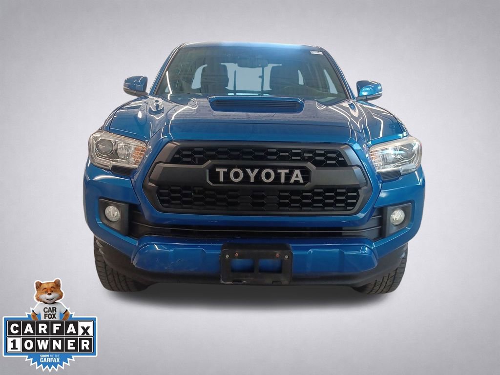 Used 2017 Toyota Tacoma TRD Sport w/ Premium & Technology Package image 9
