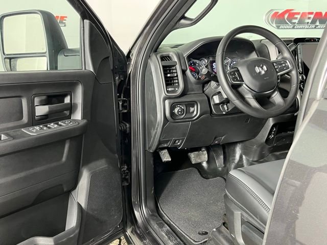 New 2026 RAM 3500 Tradesman AWD/4WD image 23
