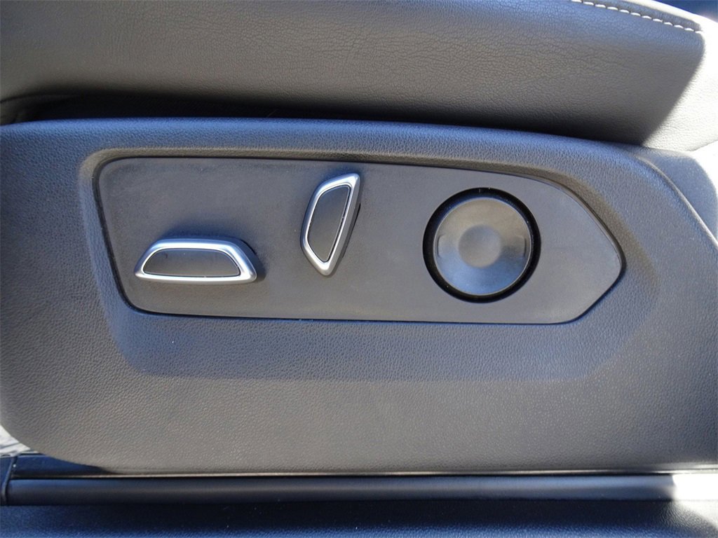 Certified 2023 Cadillac Escalade ESV Premium Luxury w/ LPO, Radiant Package image 10