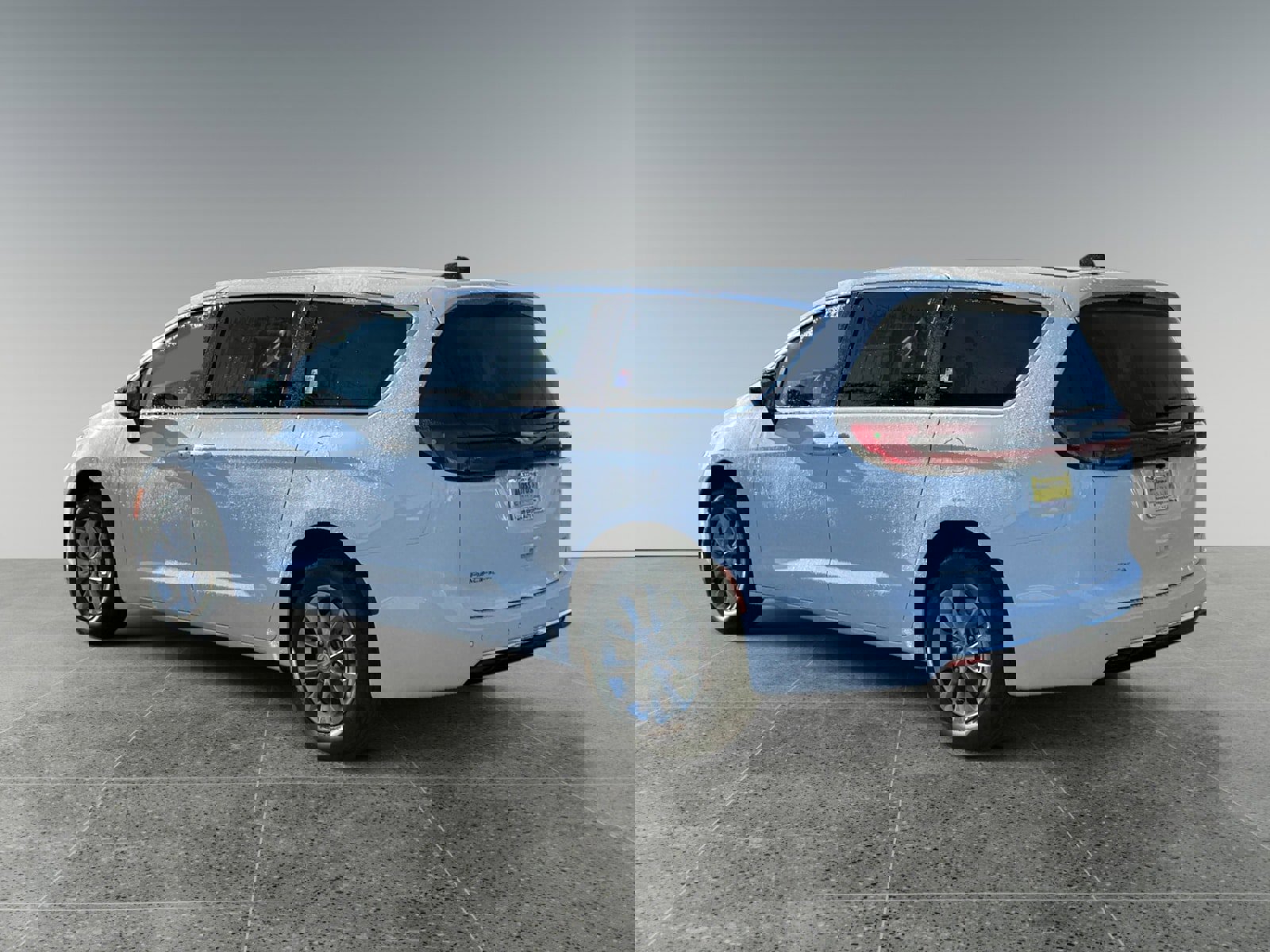 New 2026 Chrysler Pacifica Select image 3