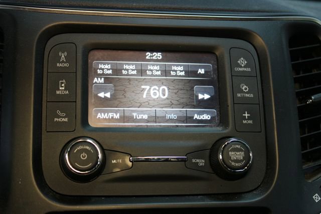 Used 2019 Jeep Cherokee Sport FWD image 24