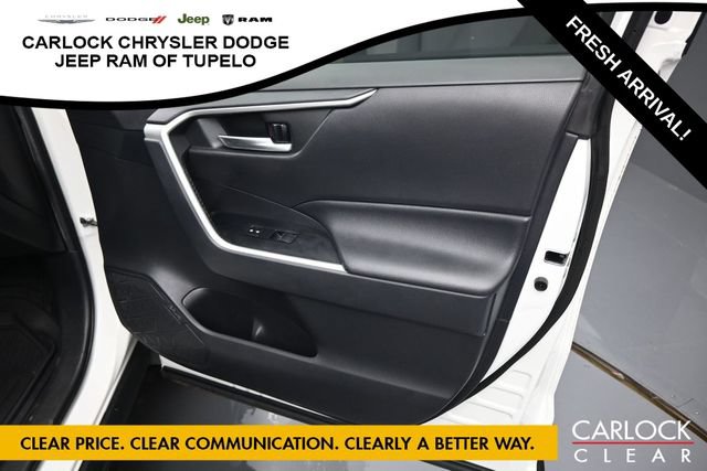 Used 2019 Toyota RAV4 XLE Premium w/ Cold Weather Package FWD image 35