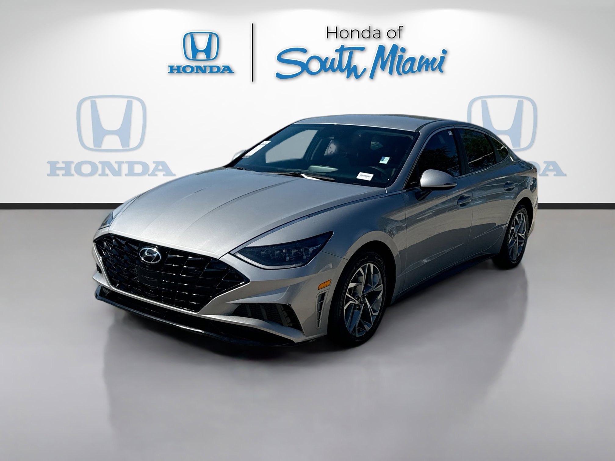 Used 2023 Hyundai Sonata SEL image 3