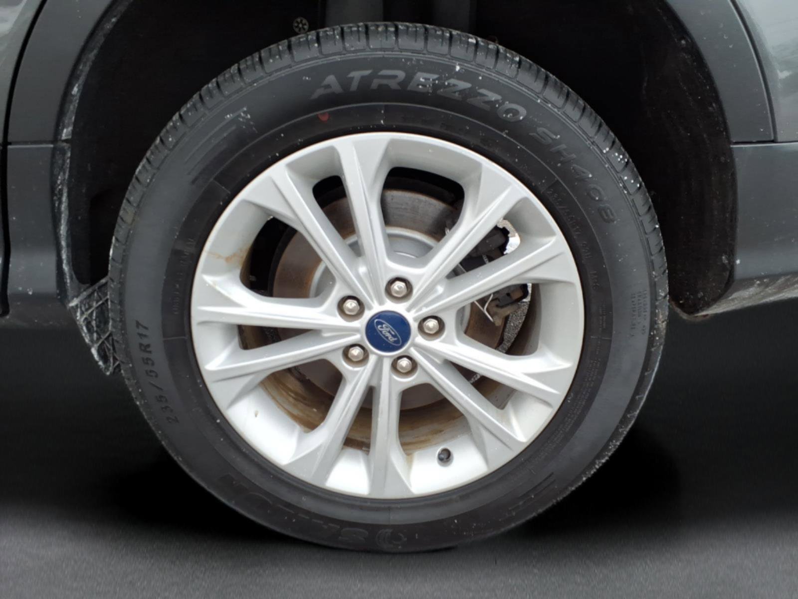 Used 2019 Ford Escape S image 9