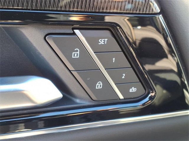 New 2026 GMC Yukon Elevation image 10