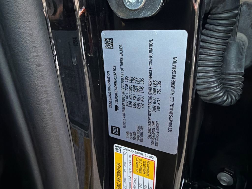 Used 2024 Chevrolet Suburban RST w/ Luxury Package image 37